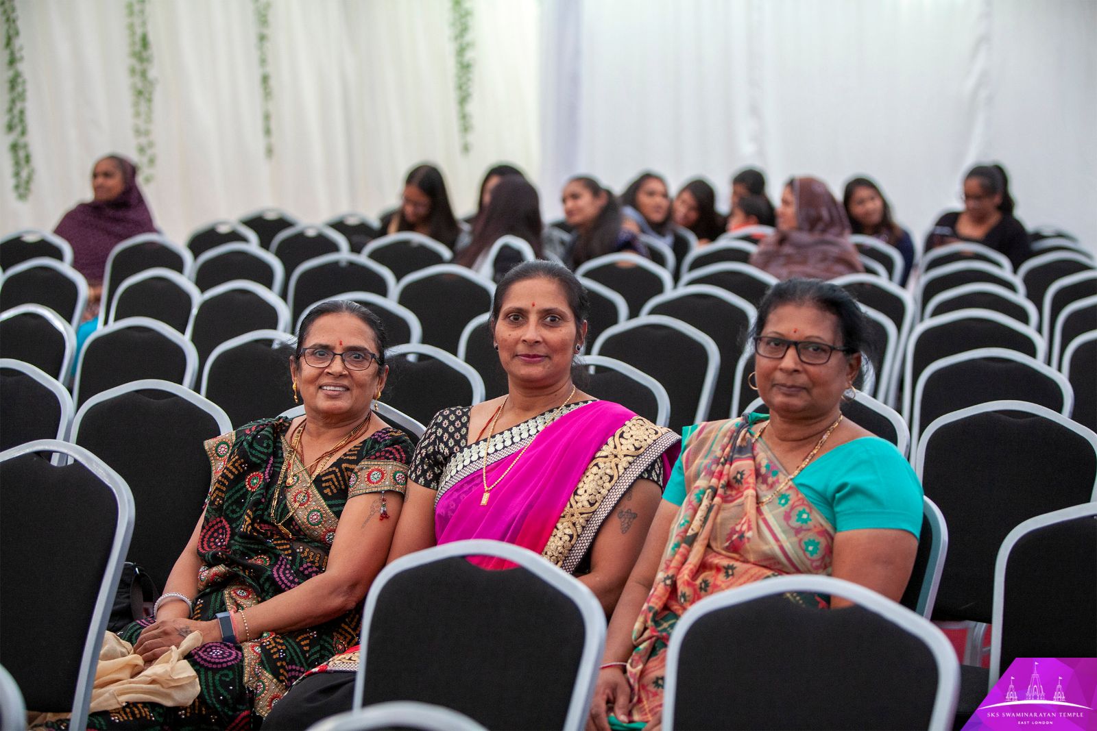 ©1987-2017 SKS Swaminarayan Temple East London